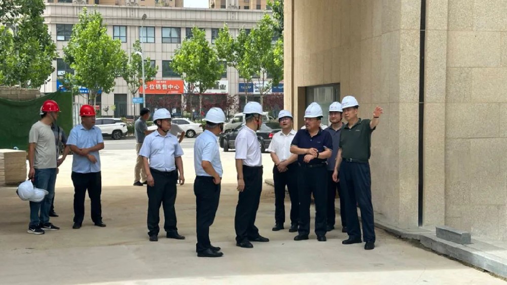 滕厚軍一行到裕升紫悅府項目調(diào)研指導(dǎo)工作